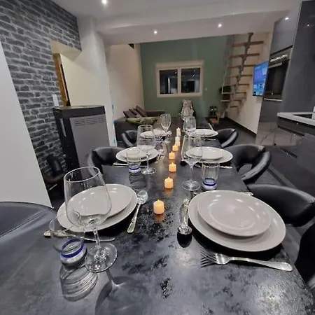 Appartement Duplex-cocon-proximité - Piscines Thermales -sauna